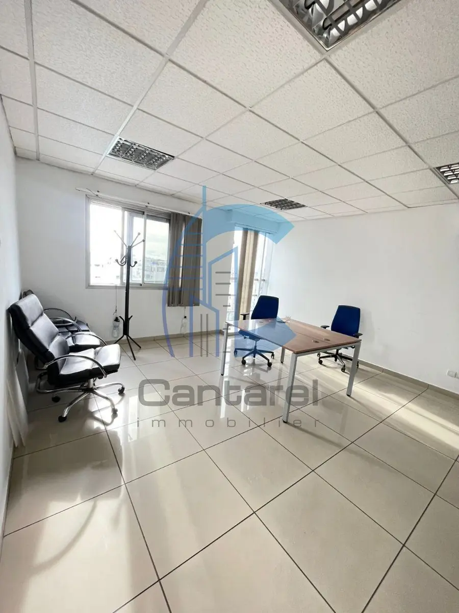 Rental of renovated offices – 98 m² + 42 m² – Boulevard Zerktouni - detail.photo 10