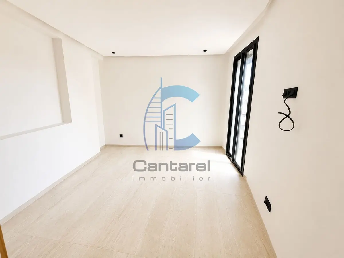 New studio never lived in for rent – Quartier Oasis - detail.photo 12