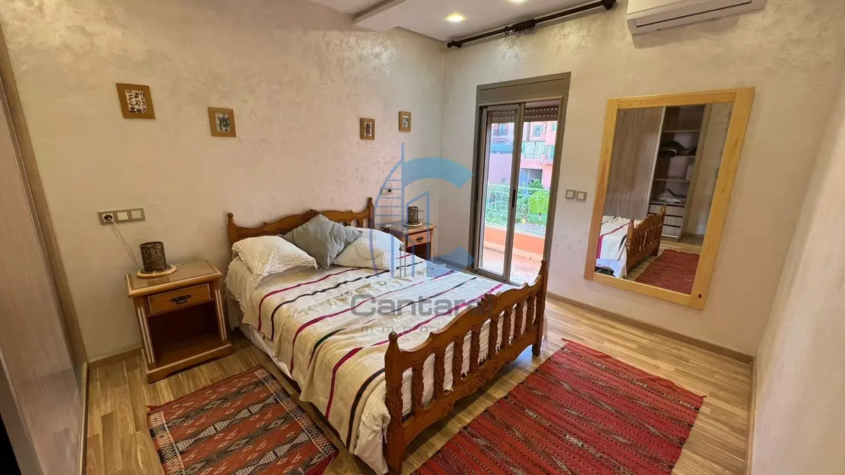RENOVATED FURNISHED 2-BEDROOM APARTMENT WITH BALCONY AND POOL VIEW FOR RENT - SEMLALIA MARRAKECH - detail.photo 7