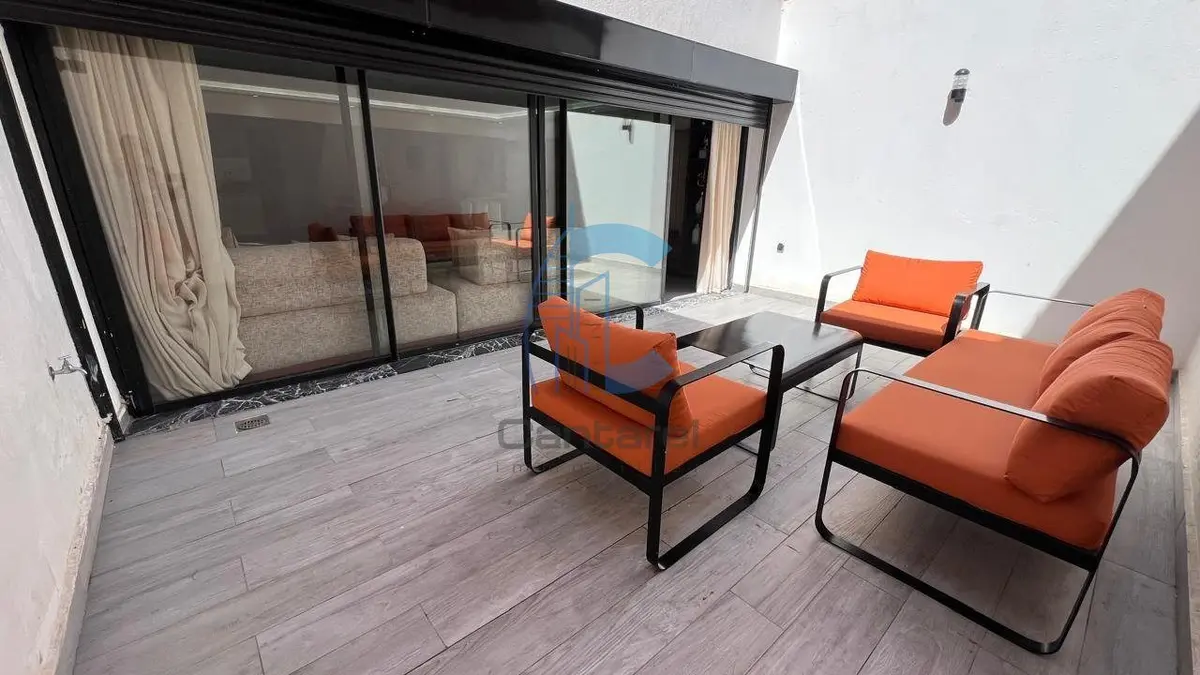 APPARTEMENT DUPLEX 3 CHAMBRES MEUBLÉ AVEC TERRASSE AU RDC À VENDRE - VICTOR HUGO MARRAKECH - detail.photo 6