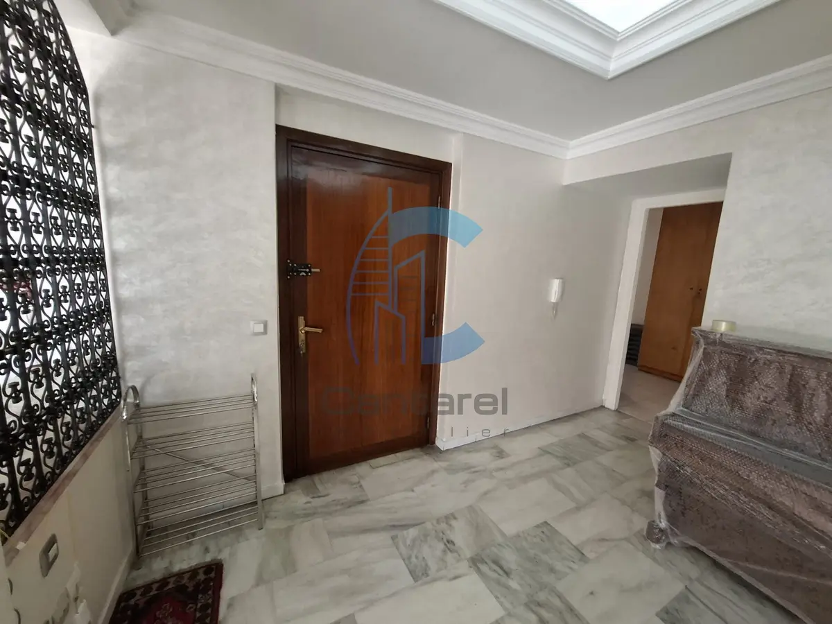 شقة للإيجار بحي بالميير بالدار البيضاء مع تراسات - صورة 9