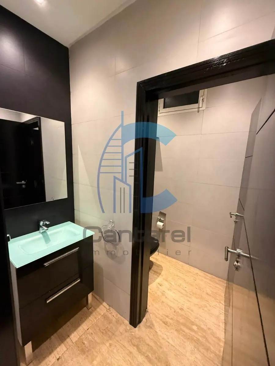 Three-bedroom apartment for rent in Casablanca in the Racine district - Photo 3