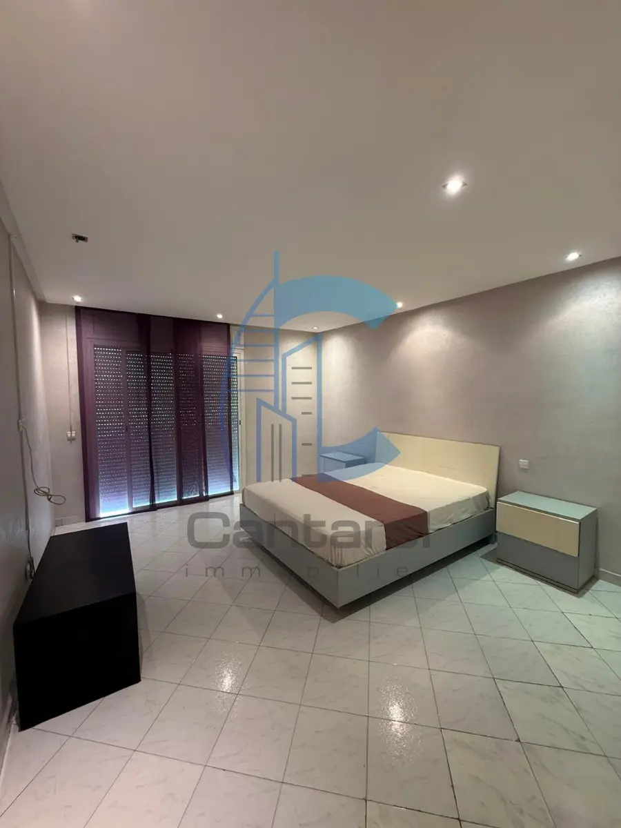Three-bedroom apartment for rent in Casablanca in the Racine district - Photo 9