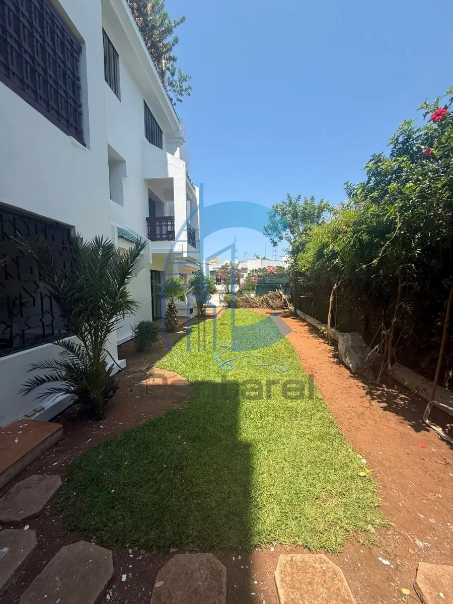 Appartement à la location dans le quartier Ghandi à Casablanca avec jardin - Photo 10