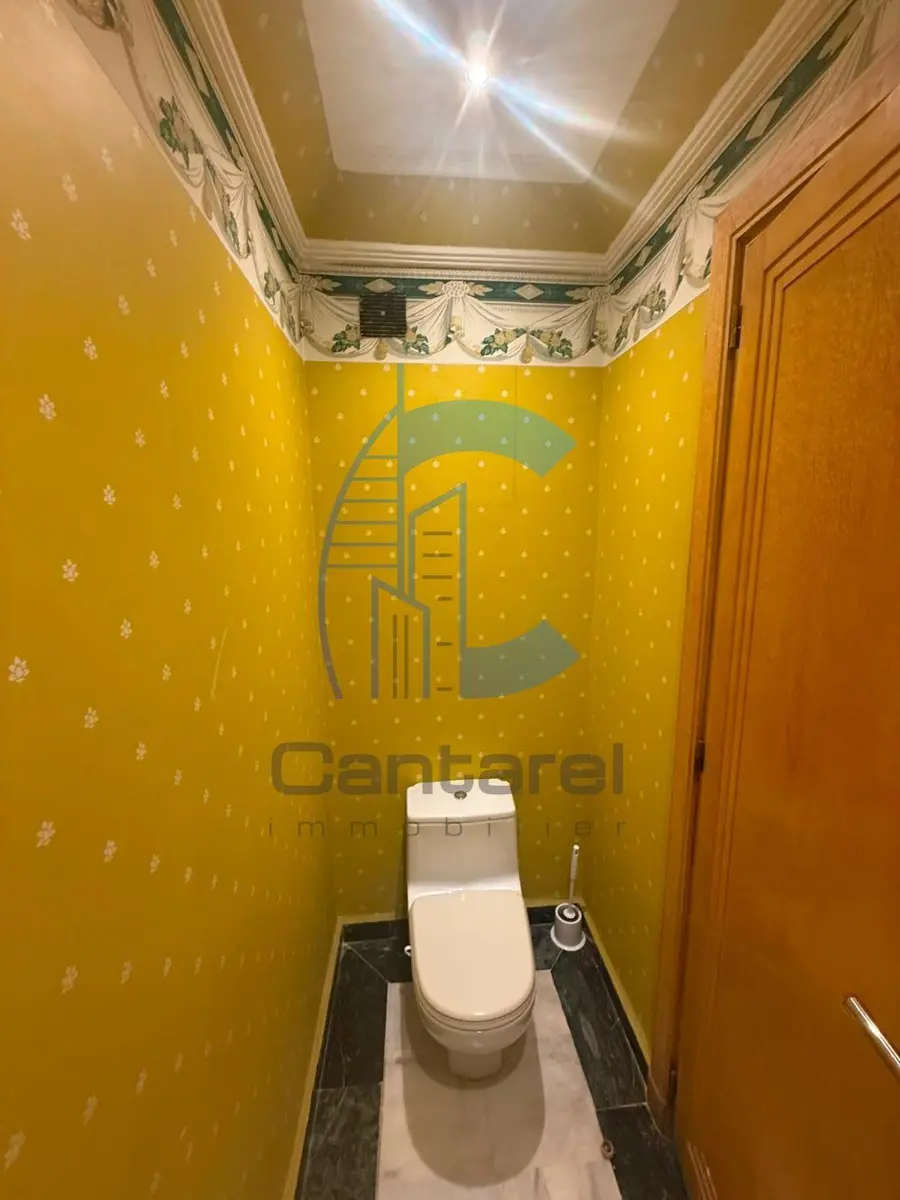 Appartement à la location dans le quartier Ghandi à Casablanca avec jardin - Photo 9