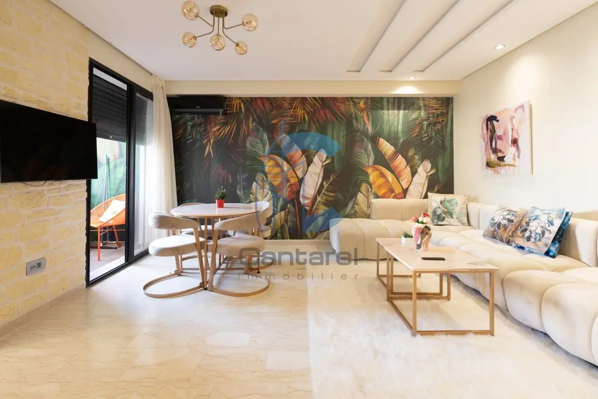 Appartement studio meublé 46 m² avec parking proche gare Oasis - Photo 1