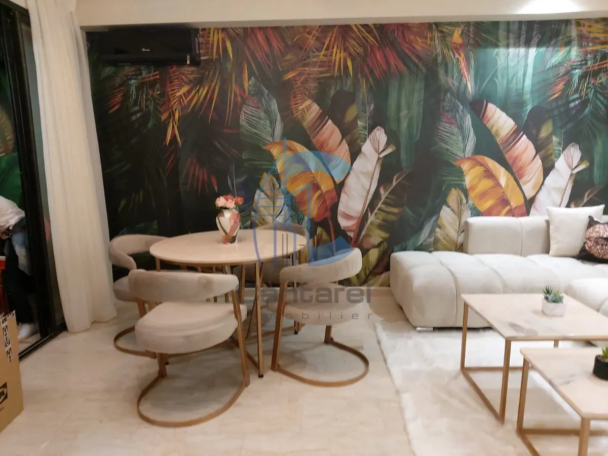 Appartement studio meublé 46 m² avec parking proche gare Oasis - Photo 11