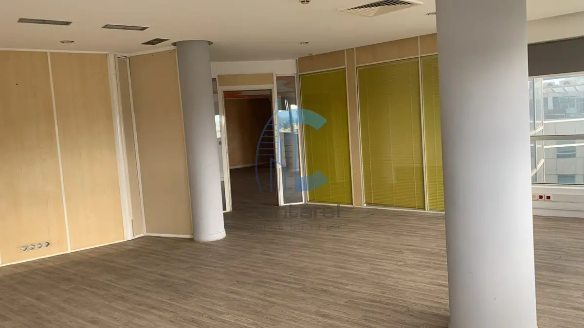 Bureau de 300 m² à Sidi Maârouf, lumineux, parking et sécurité inclus - صورة 11