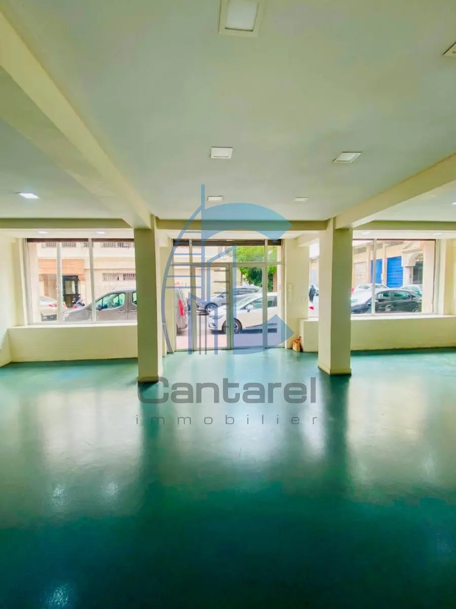 Bureau à vendre à CIL Casablanca, 263 m² avec sous-pente de 127 m² - صورة 1