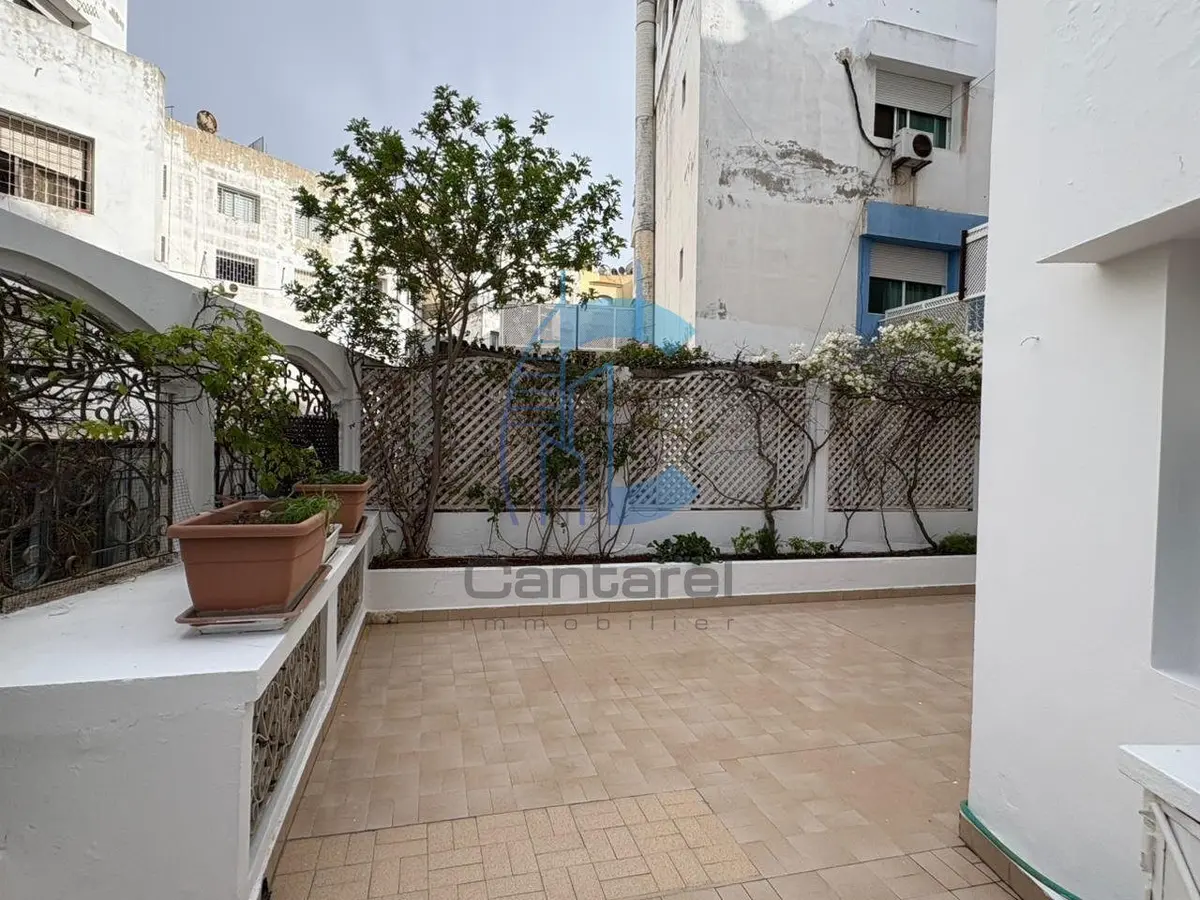 Appartement spacieux 200 m² à Racine Casablanca avec terrasses et parking - صورة 1