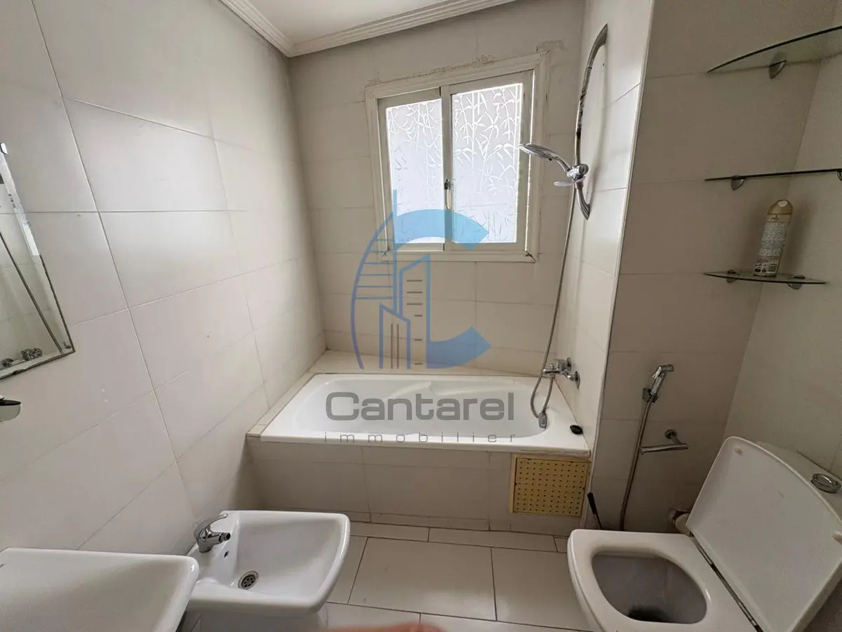 Appartement spacieux 200 m² à Racine Casablanca avec terrasses et parking - صورة 5