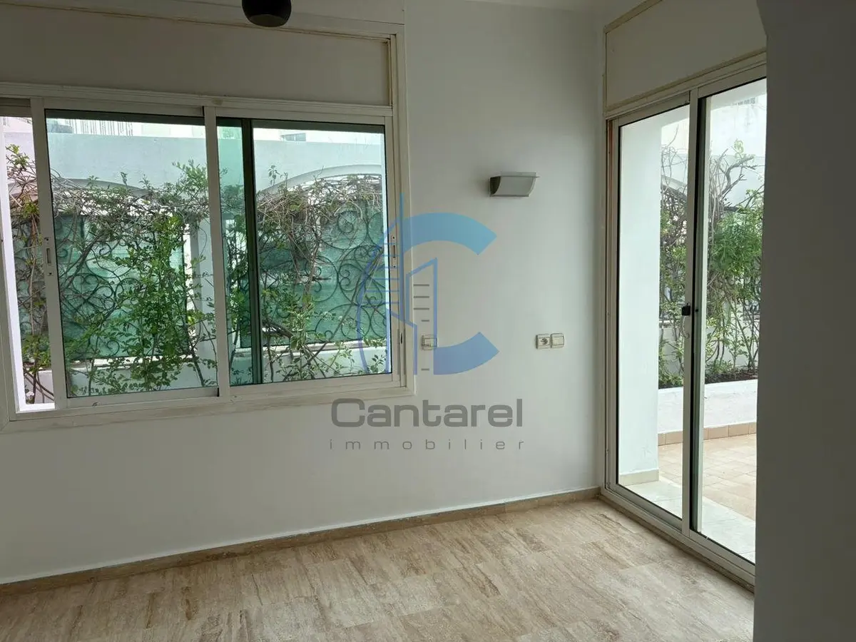 Appartement spacieux 200 m² à Racine Casablanca avec terrasses et parking - صورة 9