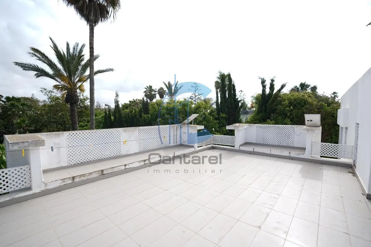 Villa de luxe à Ain Diab, 3 chambres, piscine et jardin - Photo 25