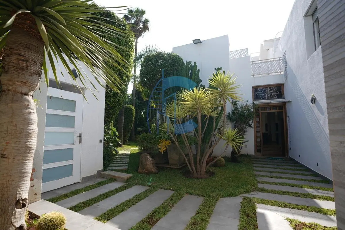 Villa de luxe à Ain Diab, 3 chambres, piscine et jardin - Photo 15