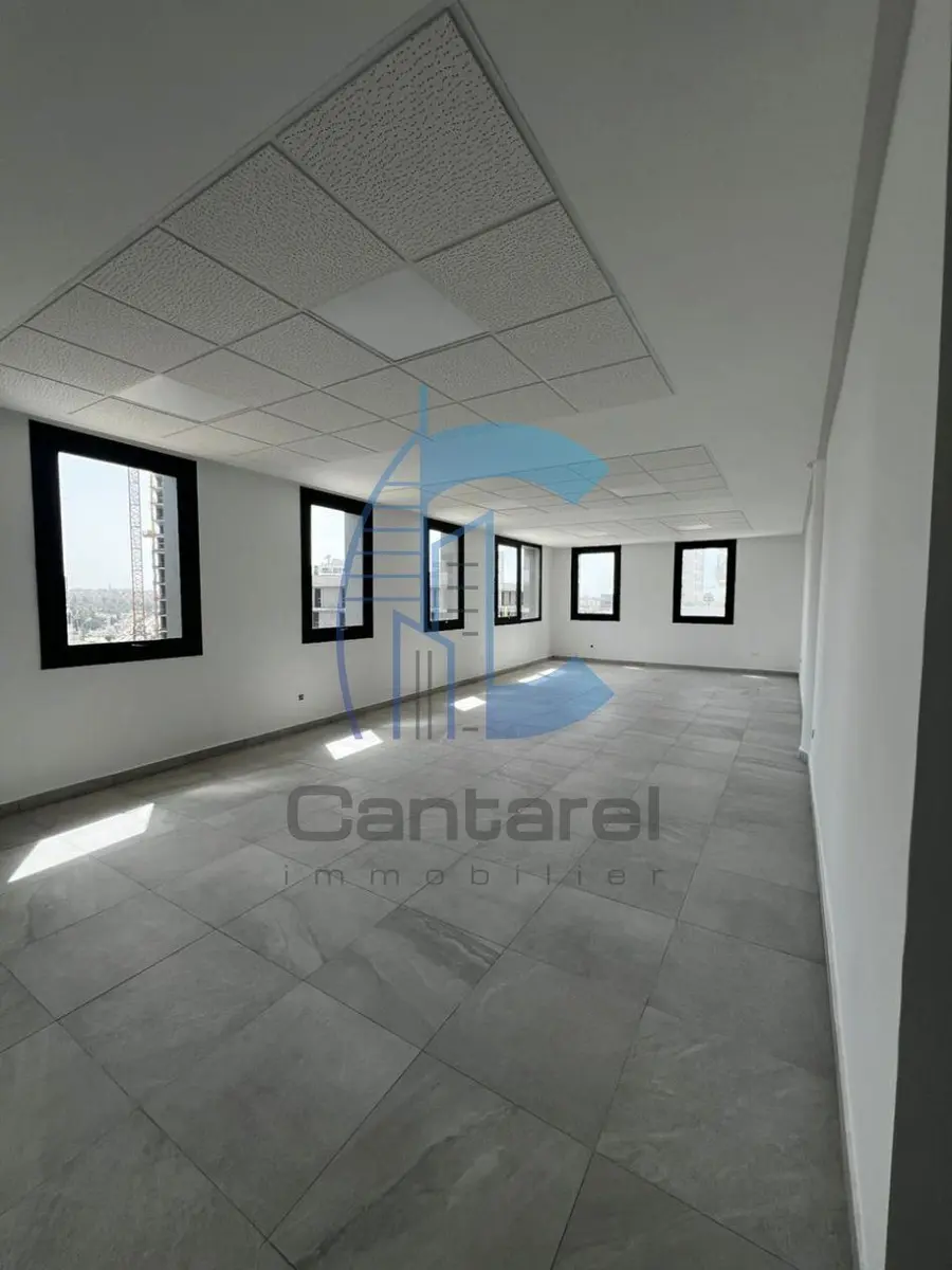 Bureau de 130 m² à louer au cœur de Casablanca Finance City - صورة 4
