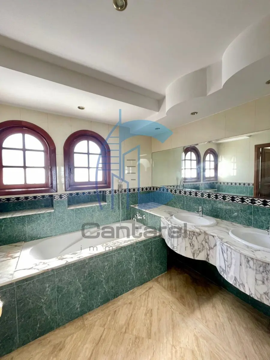 Villa à louer Casablanca Oasis 4 chambres, piscine, jardin et balcon - صورة 7