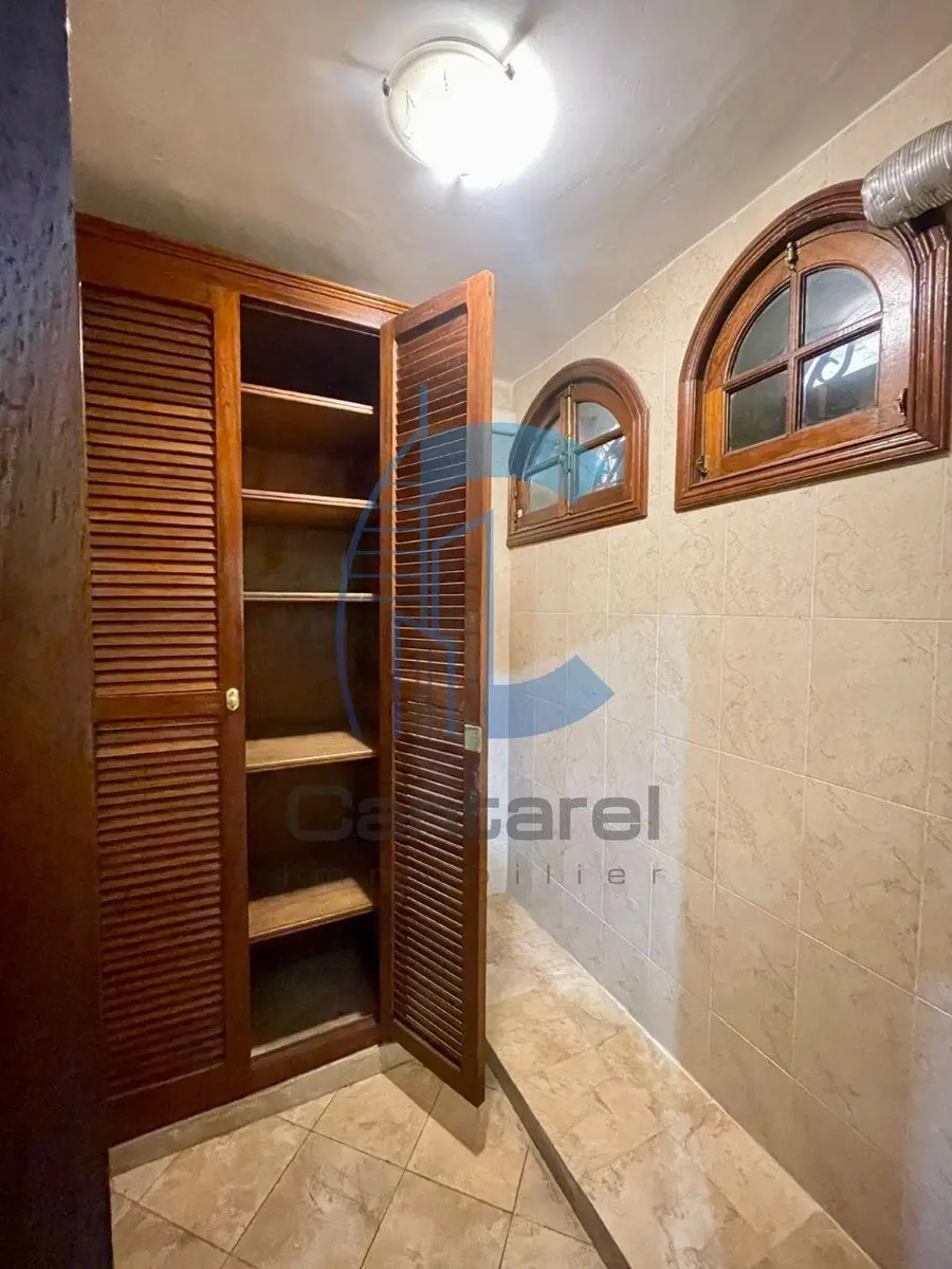 Villa à louer Casablanca Oasis 4 chambres, piscine, jardin et balcon - صورة 8