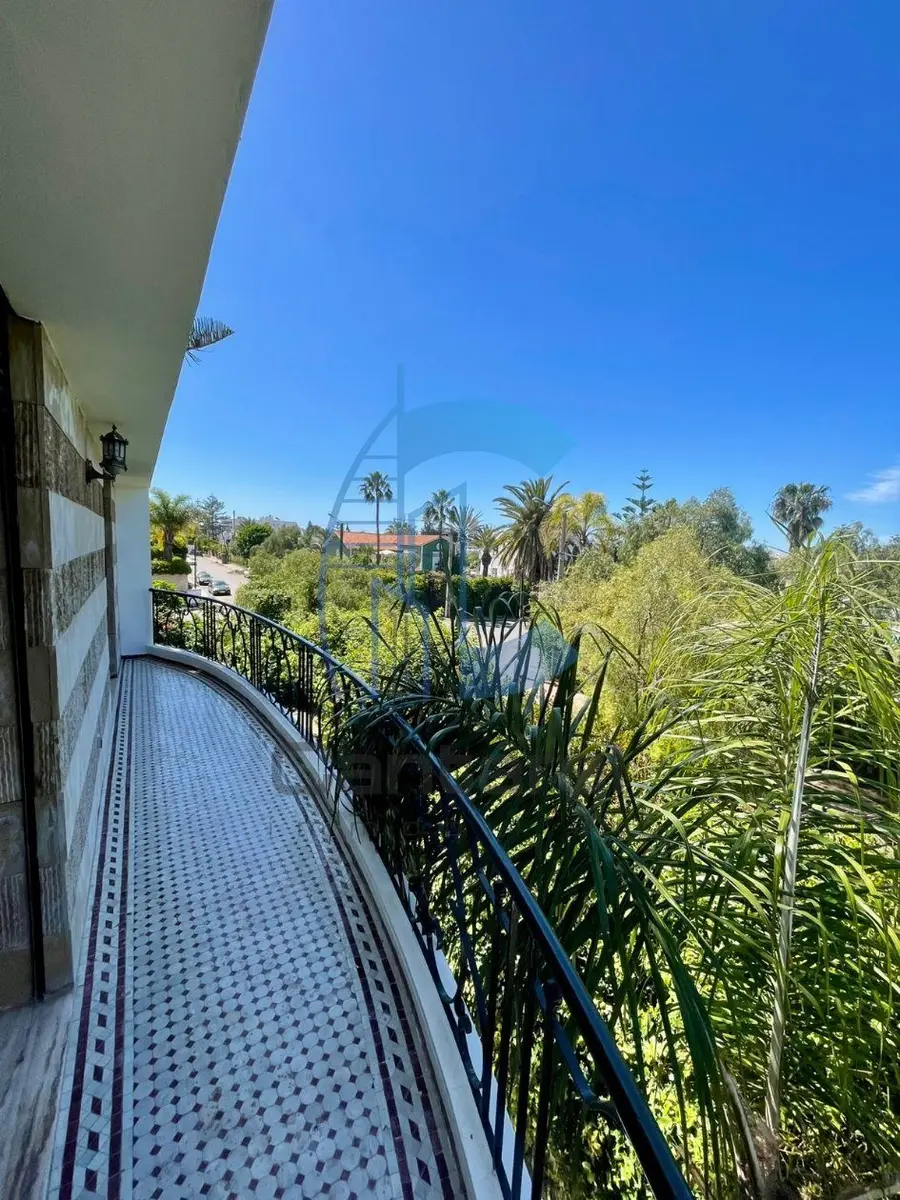 Villa à louer Casablanca Oasis 4 chambres, piscine, jardin et balcon - صورة 9