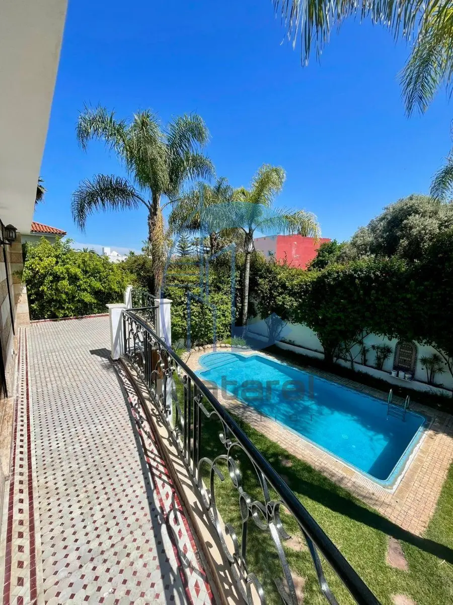 Villa à louer Casablanca Oasis 4 chambres, piscine, jardin et balcon - صورة 10