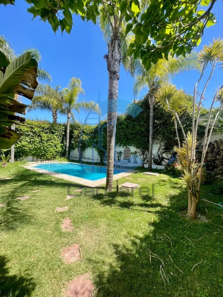 Villa à louer Casablanca Oasis 4 chambres, piscine, jardin et balcon - صورة 11