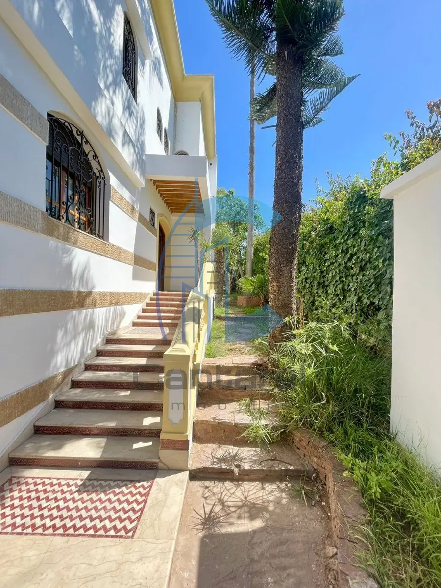 Villa à louer Casablanca Oasis 4 chambres, piscine, jardin et balcon - صورة 26