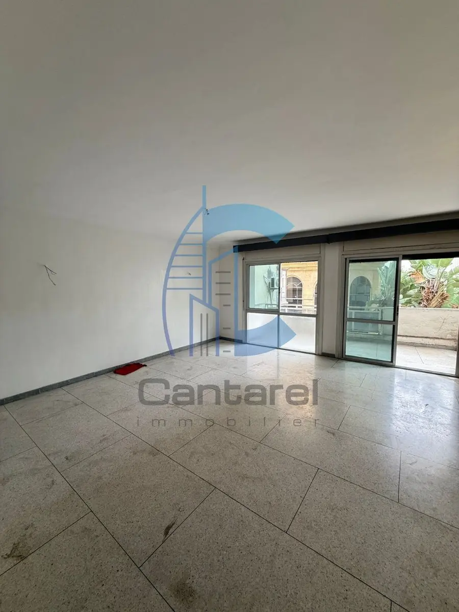 Appartement spacieux 250 m² avec cour de 60 m² à Mers Sultan - صورة 2