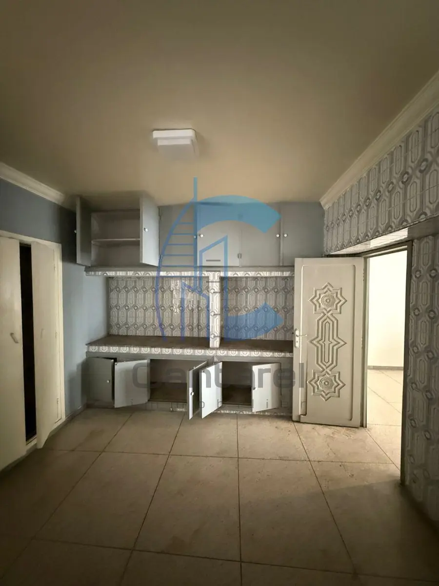 Appartement spacieux 250 m² avec cour de 60 m² à Mers Sultan - صورة 8