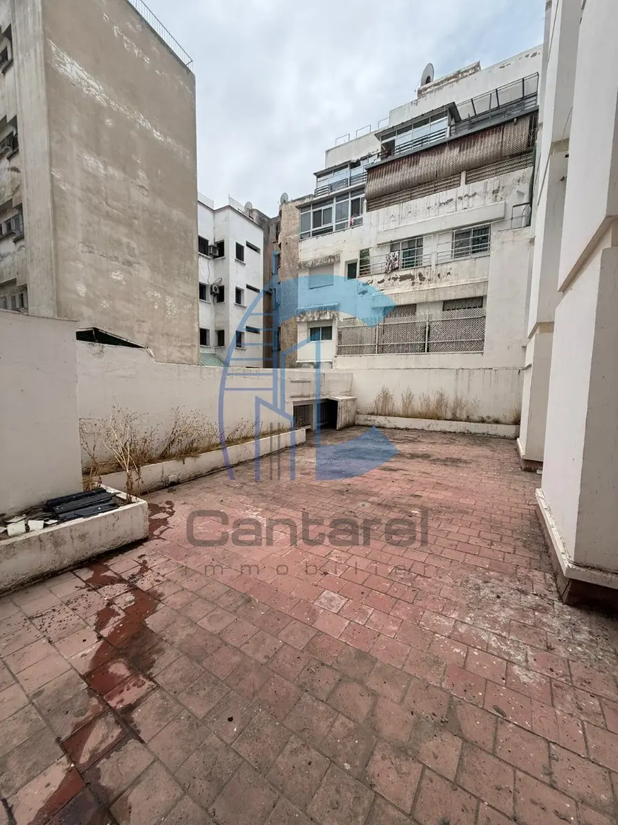 Appartement spacieux 250 m² avec cour de 60 m² à Mers Sultan - صورة 11