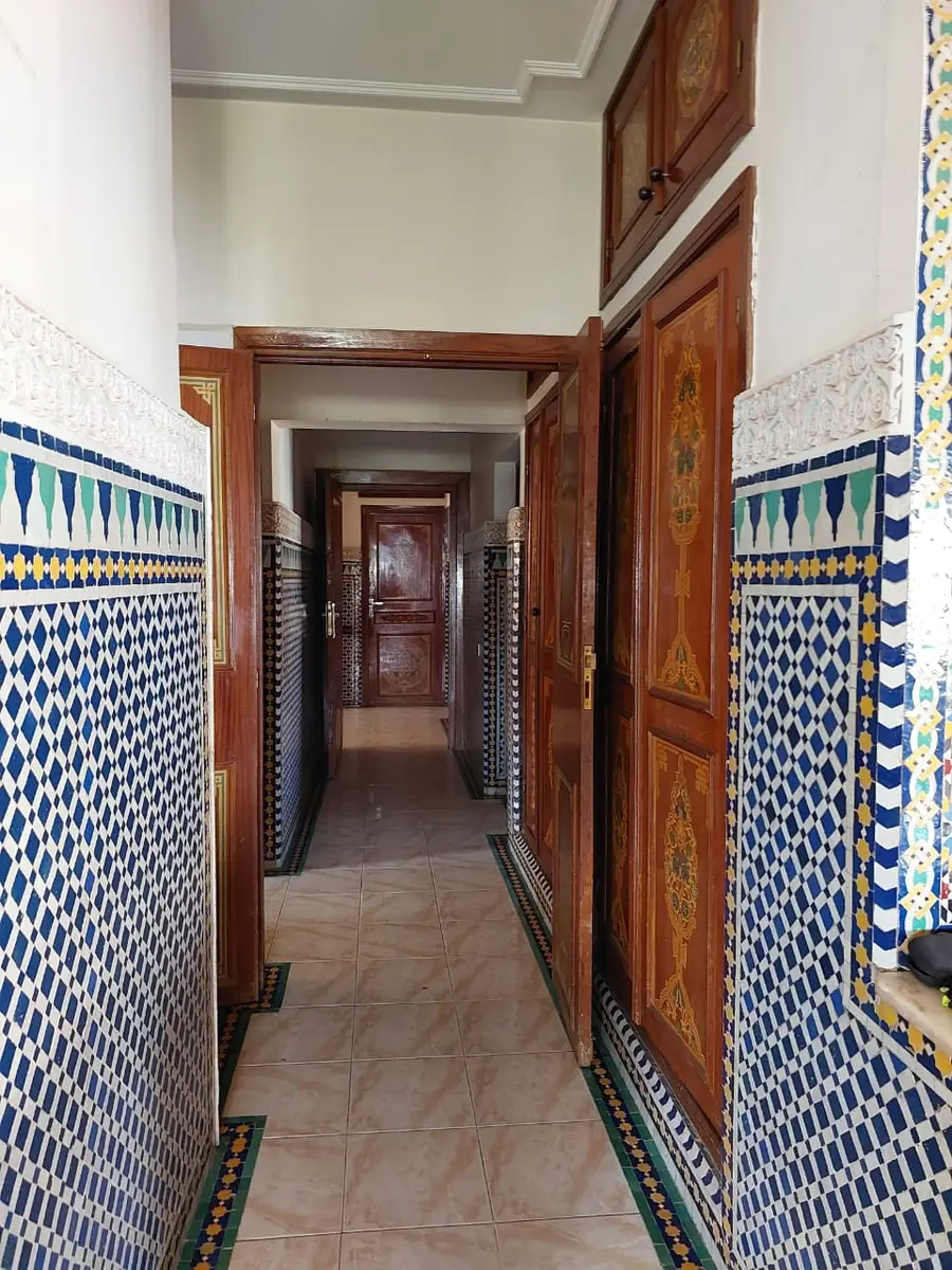 Villa 10 chambres à louer à Fès — 12 000 DH/mois - Photo 2