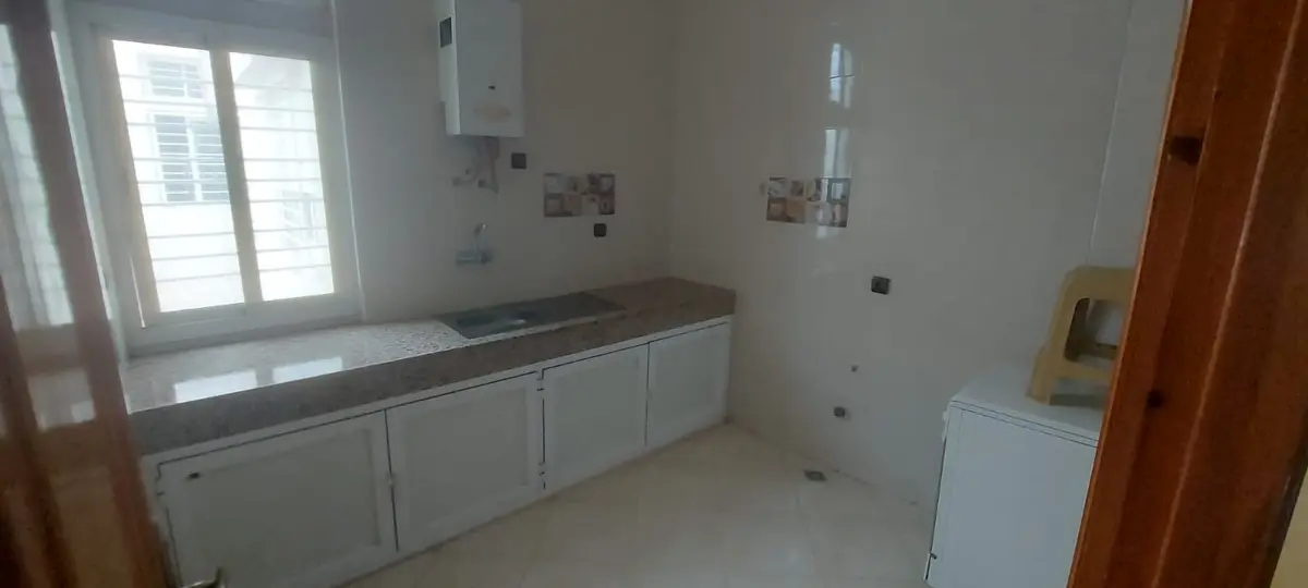 Appartement 3 chambres à vendre à Fès — 620 000 DH - Photo 3