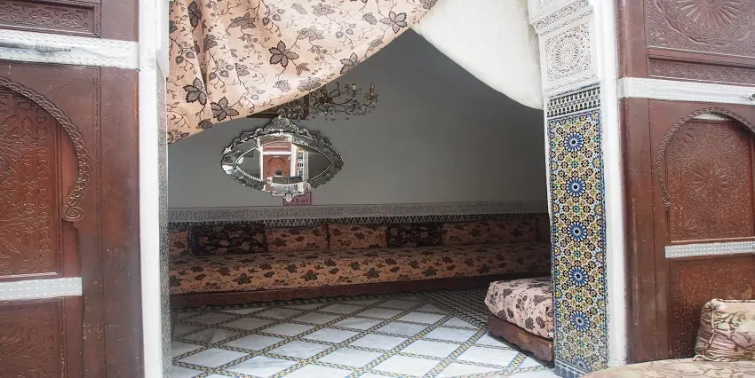 Maison 6 chambres à vendre à Aïn Azliten — 2 800 000 DH - صورة 2