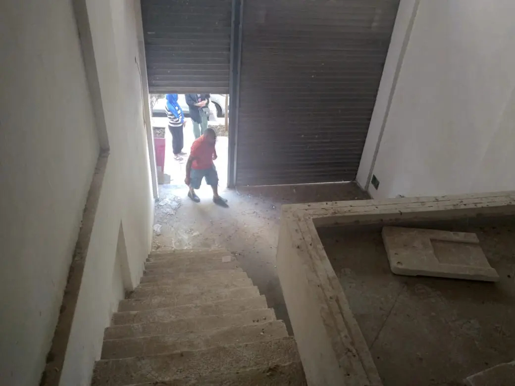 Local commercial à louer à Fès — 6 000 DH/mois - Photo 4
