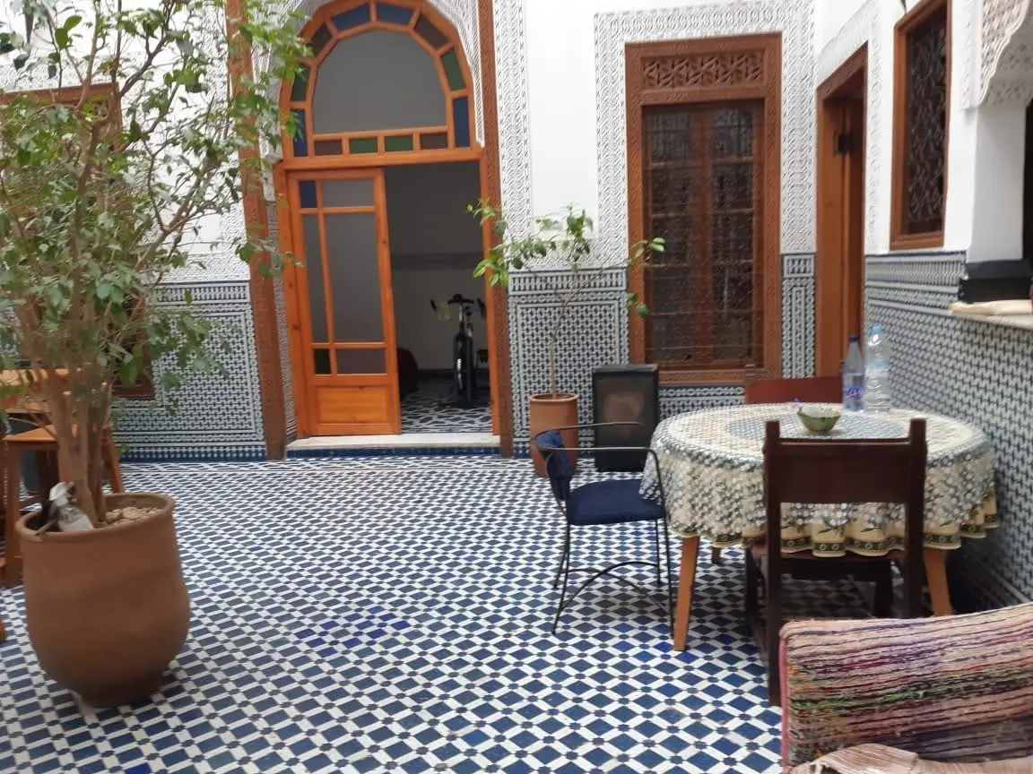 Riad 6 chambres à vendre à Batha — 3 600 000 DH - Photo 3