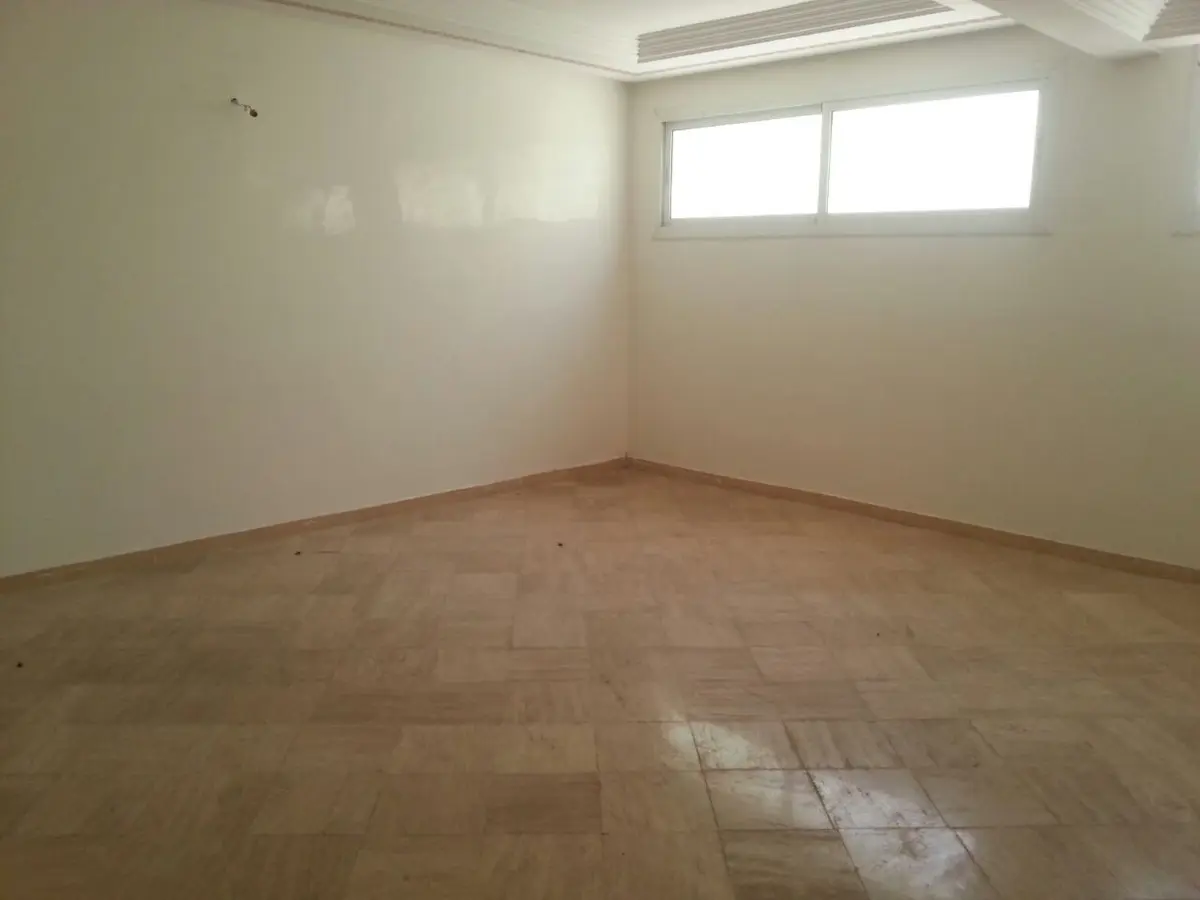 Duplex 3 chambres à vendre à Route Aïn Chkef — 1 350 000 DH - صورة 4