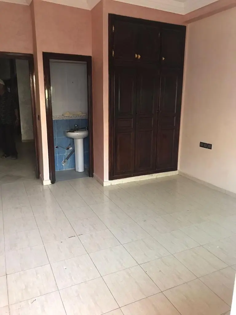 Appartement 3 chambres à vendre à Route de Sefrou — 680 000 DH - Photo 4