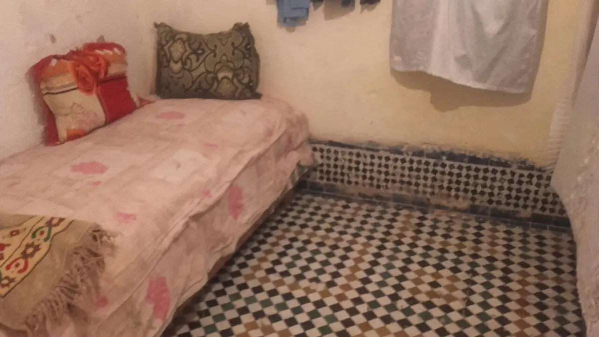 Rez-de-chaussée 8 chambres à vendre à Fès — 300 000 DH - Photo 4
