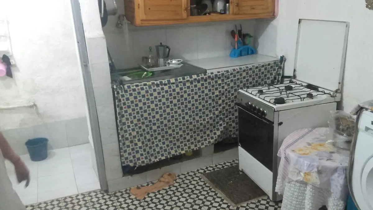 Rez-de-chaussée 8 chambres à vendre à Fès — 300 000 DH - Photo 1
