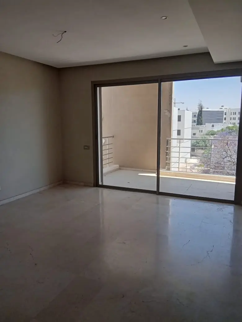 Appartement 4 chambres à vendre à Champs de Courses — 1 800 000 DH - صورة 9
