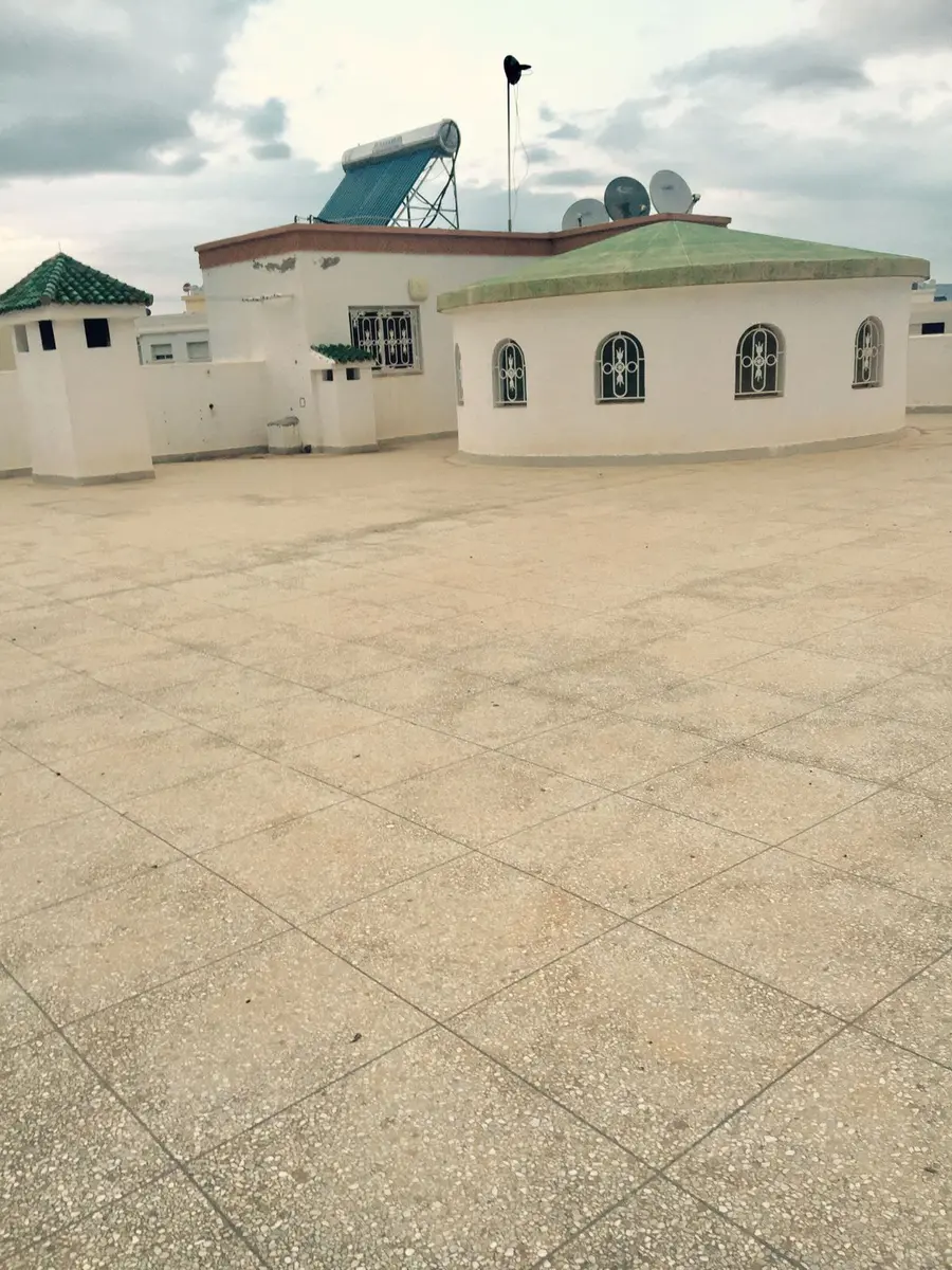 Villa 6 chambres à vendre à Route d'Imouzzer — 9 000 000 DH - Photo 2