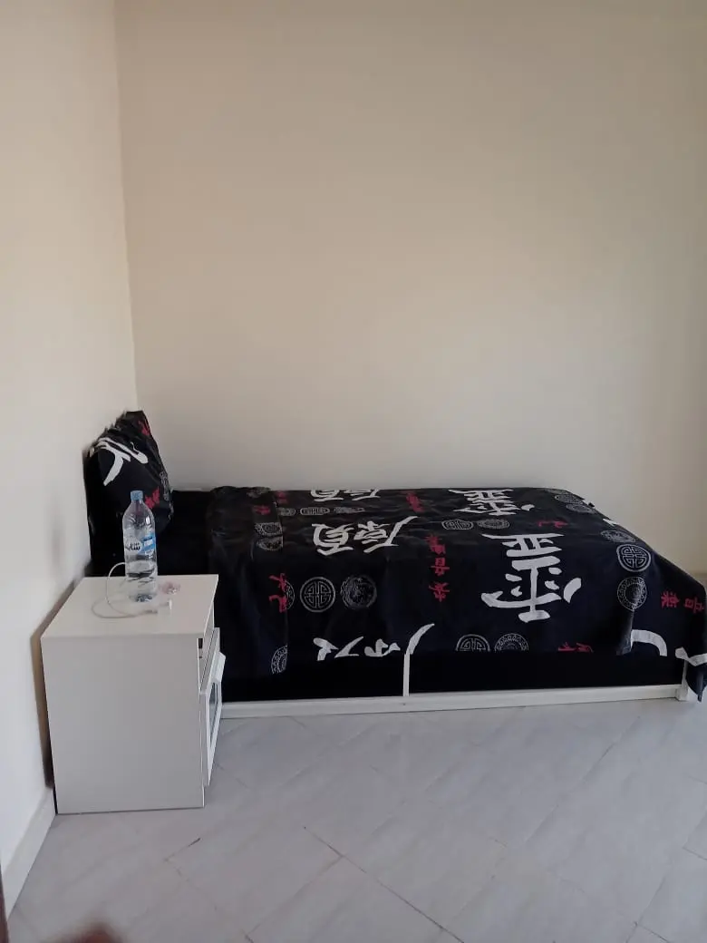 Appartement 3 chambres à louer à Route Sidi Harazem — 4 000 DH/mois - صورة 3