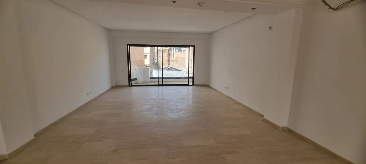 Bureau à louer à Centre-Ville — 7 000 DH/mois - Photo 3