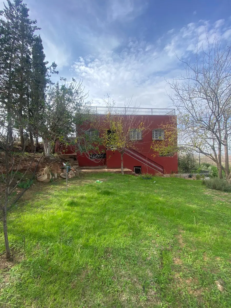 Ferme à vendre à Bhalil — 2 200 000 DH - Photo 1