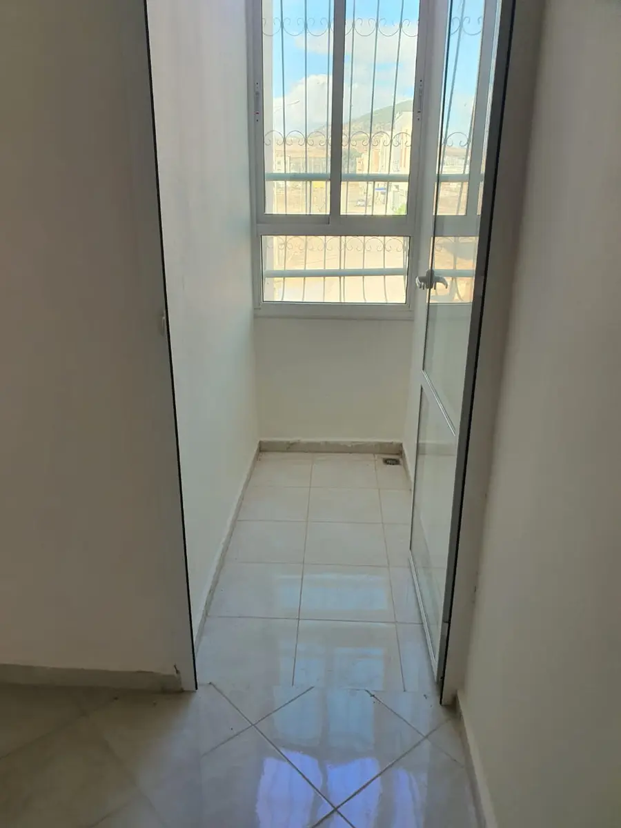 Appartement 3 chambres à vendre à Route de Meknès — 300 000 DH - Photo 8