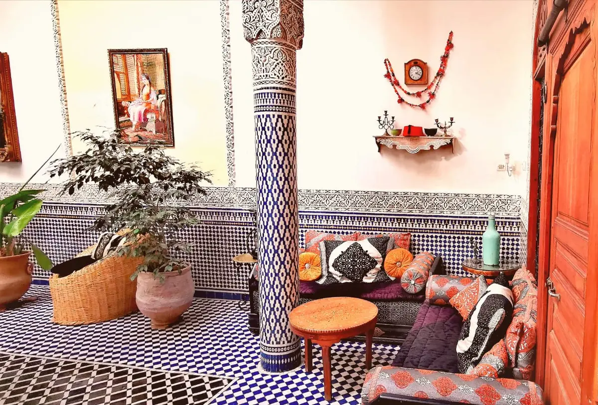 Riad 6 chambres à vendre à Batha — 5 500 000 DH - صورة 2
