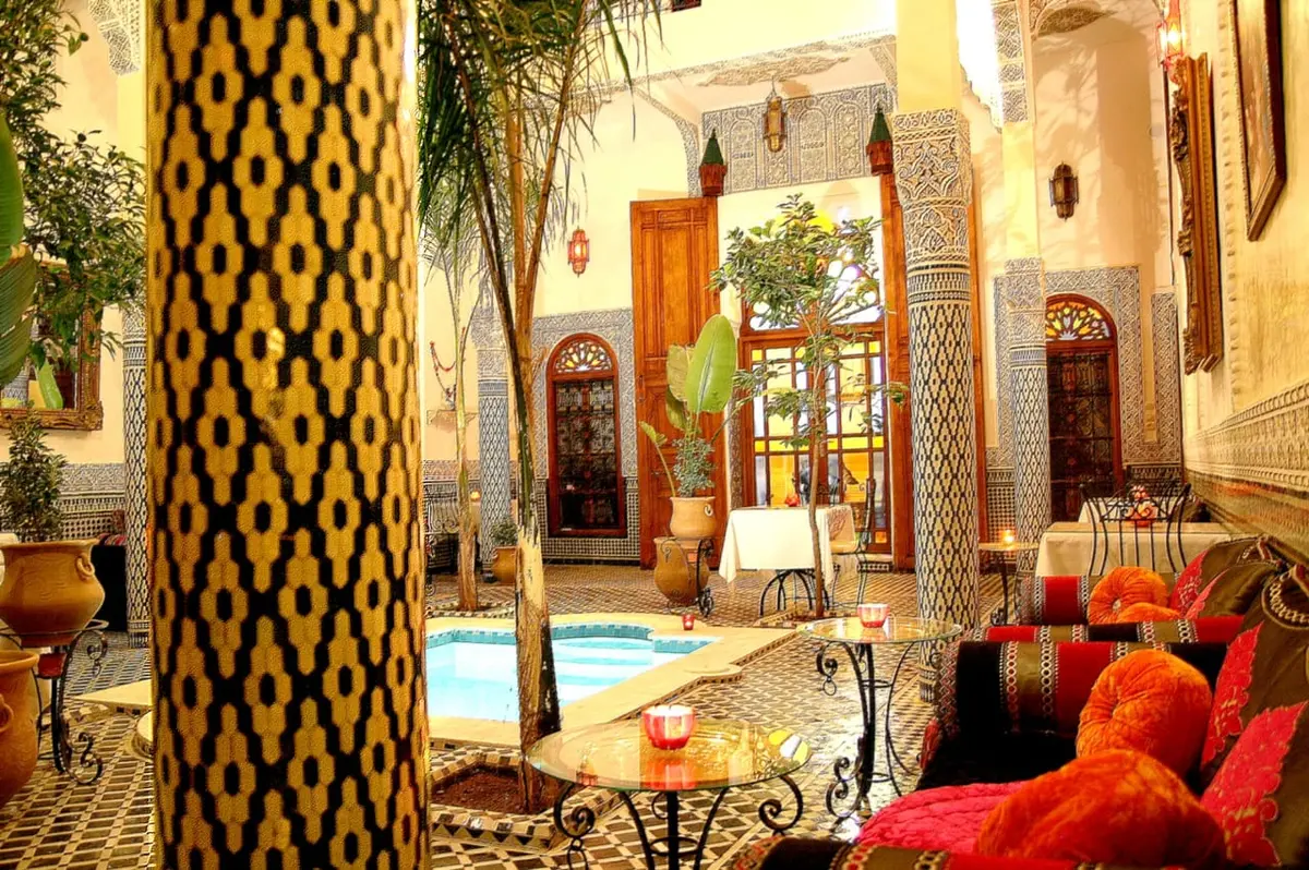 Riad 6 chambres à vendre à Batha — 5 500 000 DH - صورة 10