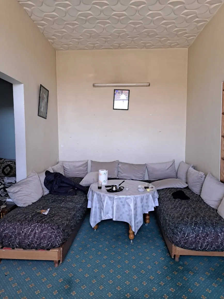 Maison 6 chambres à vendre à Aïn Azliten — 3 500 000 DH - Photo 2