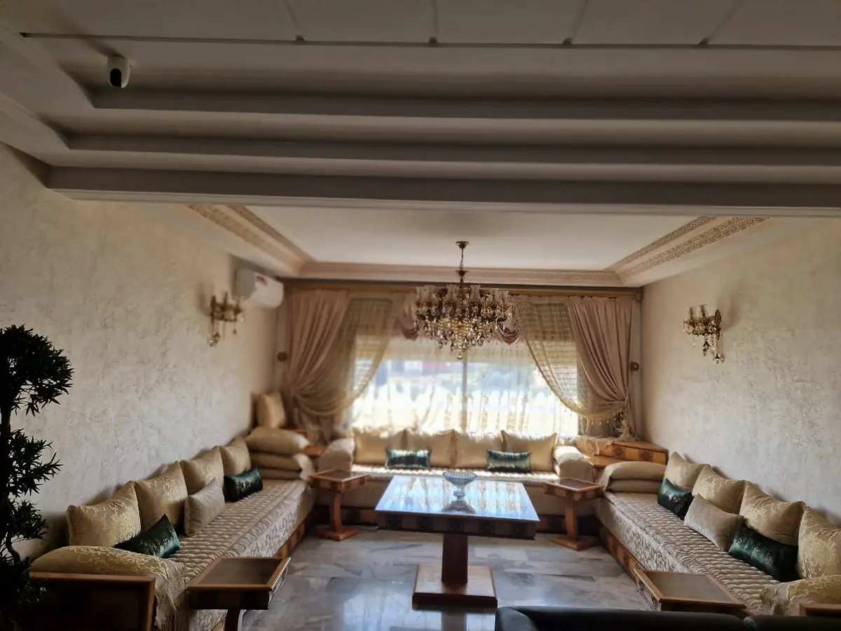 Appartement 3 chambres à vendre à Hay Anass — 1 150 000 DH - Photo 1