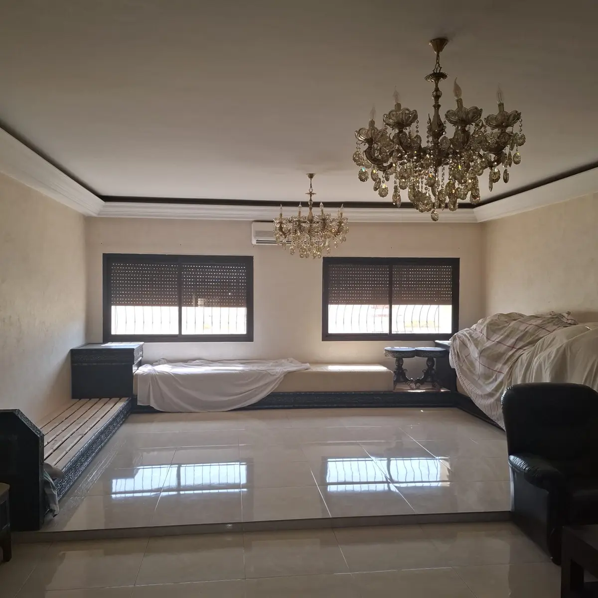 Appartement 3 chambres à vendre à Avenue des FAR — 760 000 DH - Photo 1