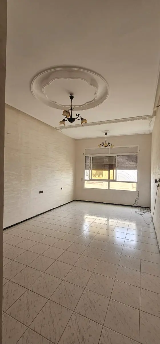 Appartement 3 chambres à vendre à Avenue Slaoui — 1 100 000 DH - Photo 1