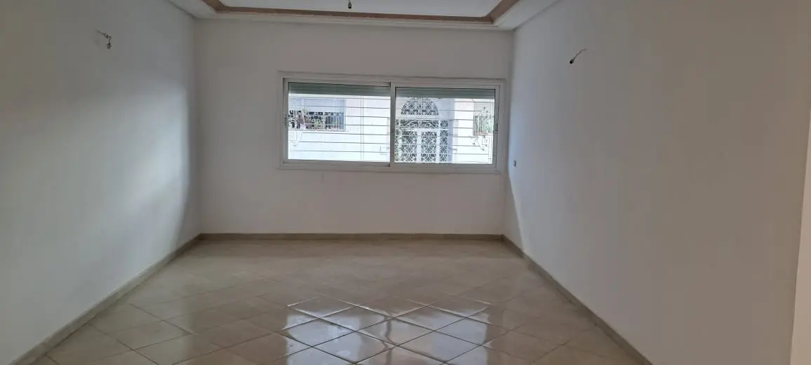 Appartement 3 chambres à vendre à Route de Sefrou — 990 000 DH - صورة 2